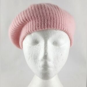 Holt Renfrew Women's Soft Light Pink Angora Wool Blend Classic Hat Beret